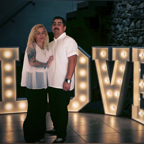 Meet your Posher - Picture 1 of 2